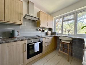 Kitchen- click for photo gallery